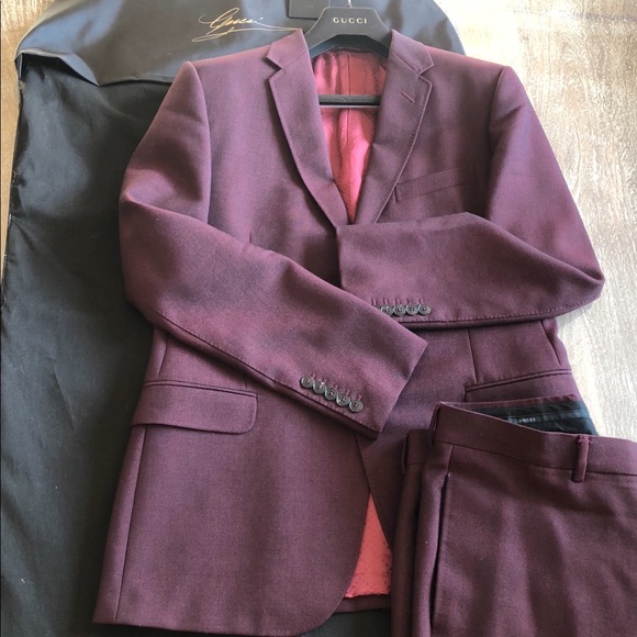 Authentic Gucci Suit in excellent condition